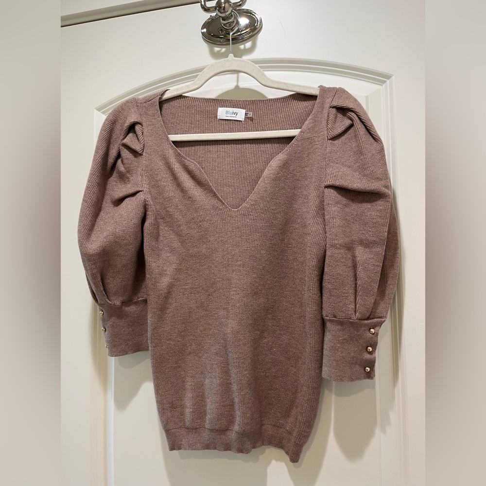 Bluivy Taupe Ribbed Knit Top